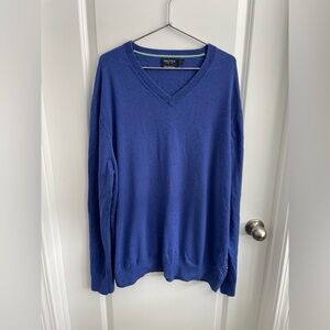 Nautica Men's Classic Blue Luxury Performance V-Neck Sweater